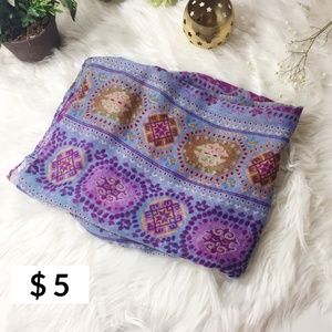 🌙 Rue21 Boho Geometric Infinity Scarf